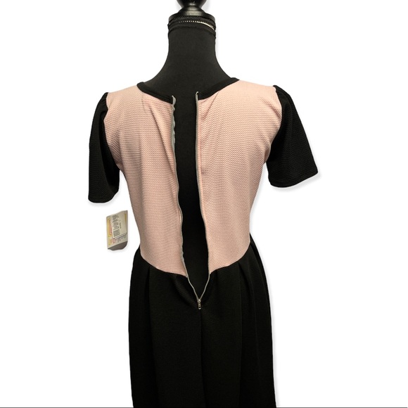 LuLaRoe Amelia Dress Womens Large Solid Black Pink Pockets Pleated Retro Style - Picture 4 of 12